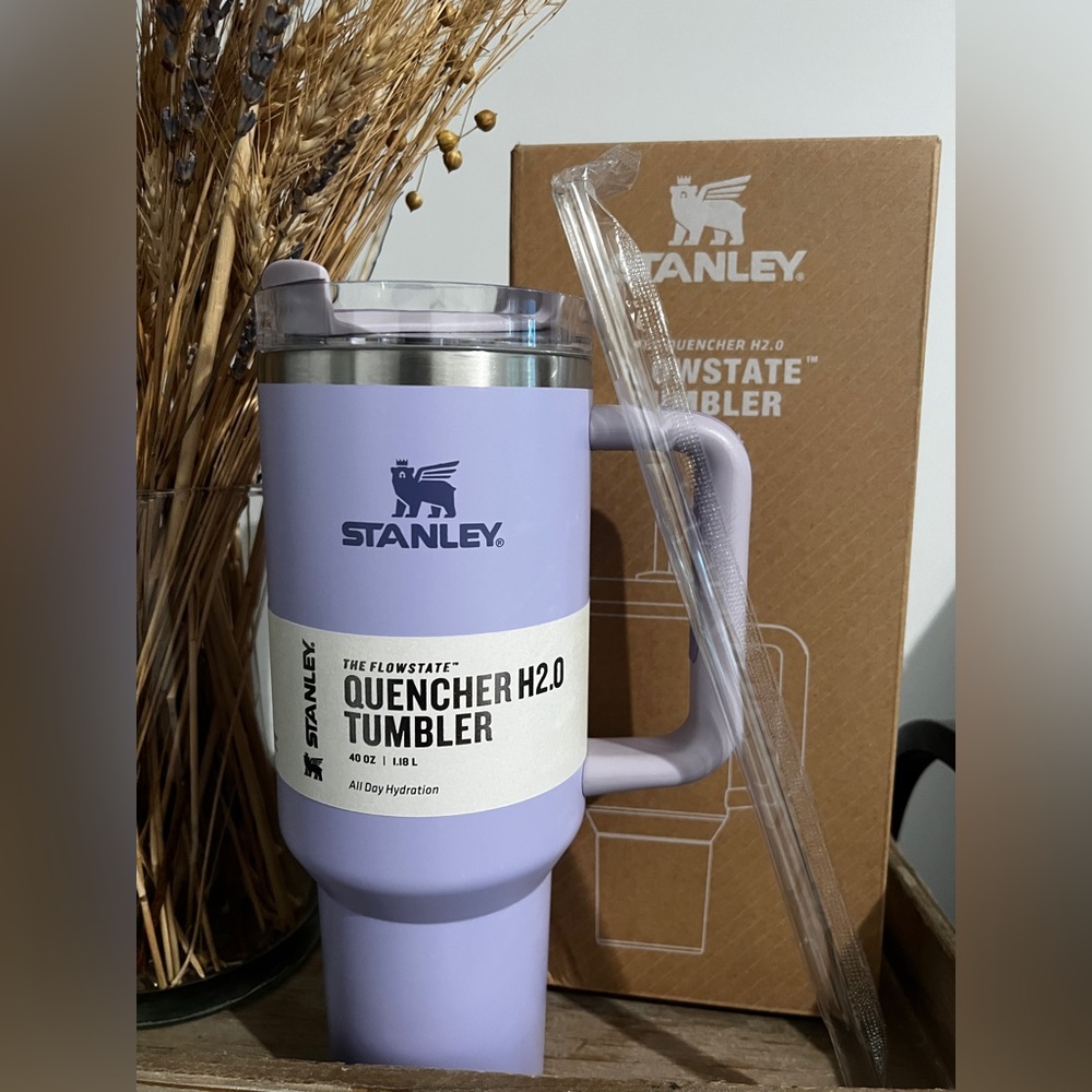 Stanley Lavender FlowState Quencher H2.0 Tumbler with Handle